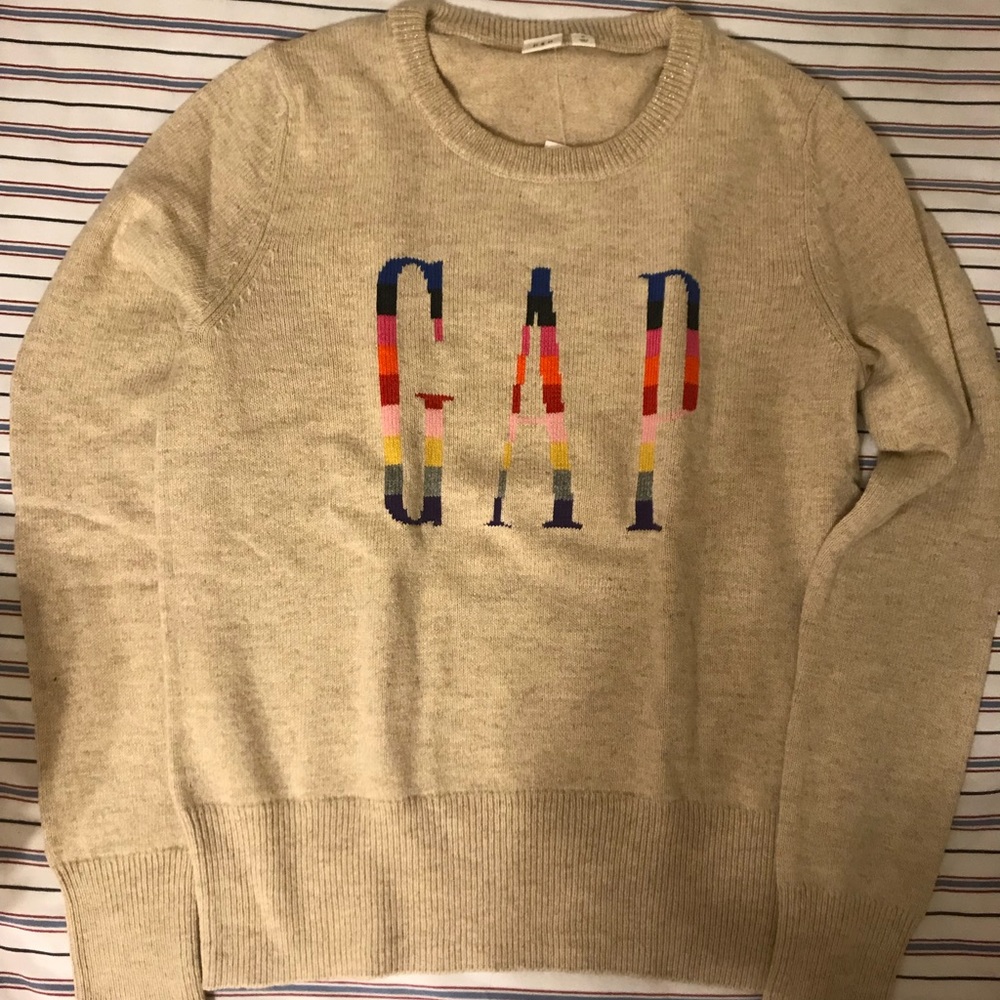 Gap sweatshirt